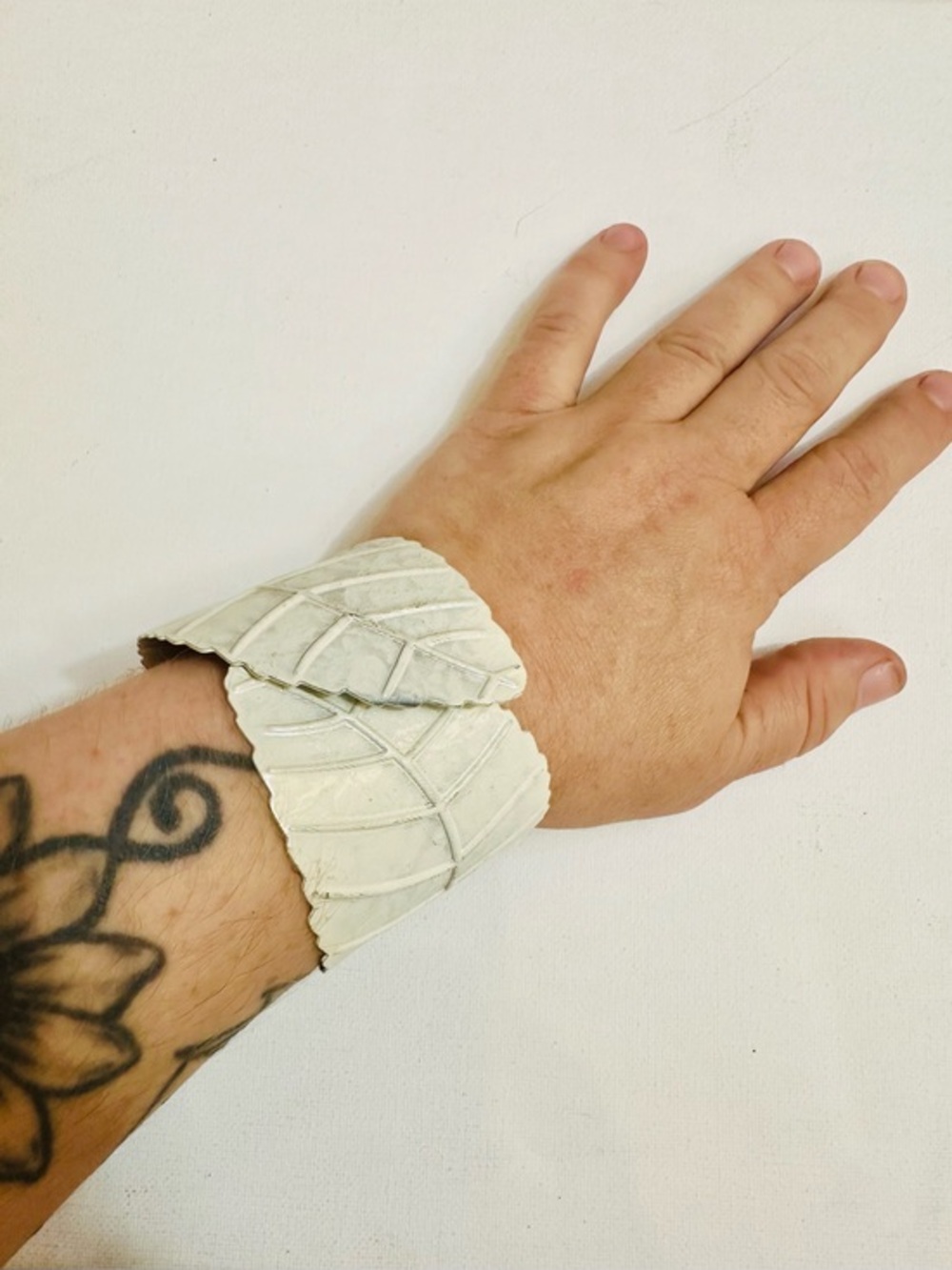 NWT Ivory Leaf Cuff Bracelet Wide Botanical Statement Bangle White Enamel
